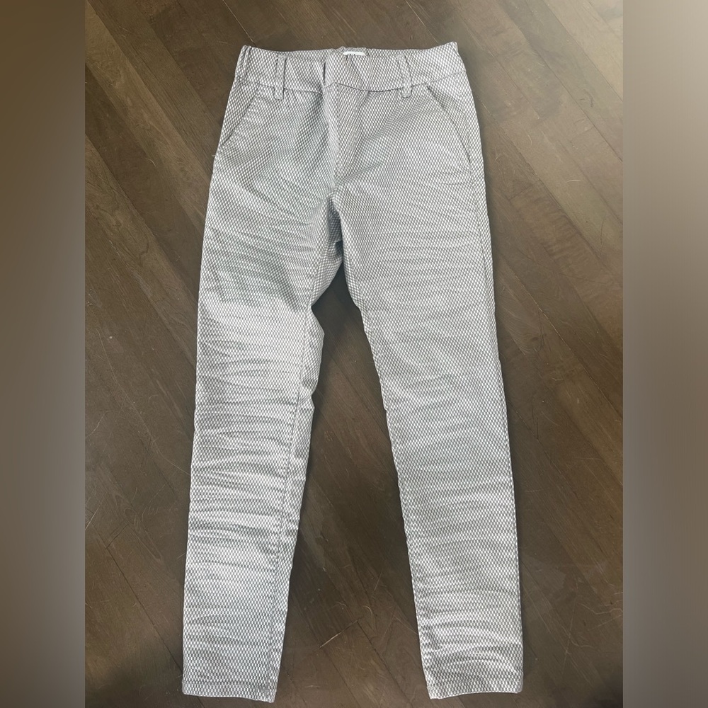 Bevy Flog Pants White and Grey Checkered Print Dana Pull On Mid Rise Stretch